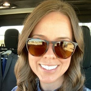 Meet your Posher, Lynn